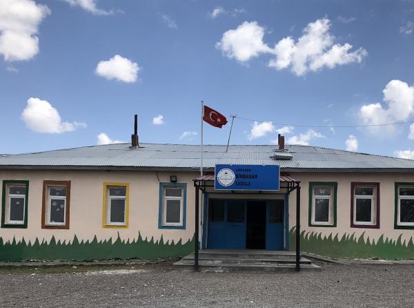 Binbaşar İlkokulu Fotoğrafı